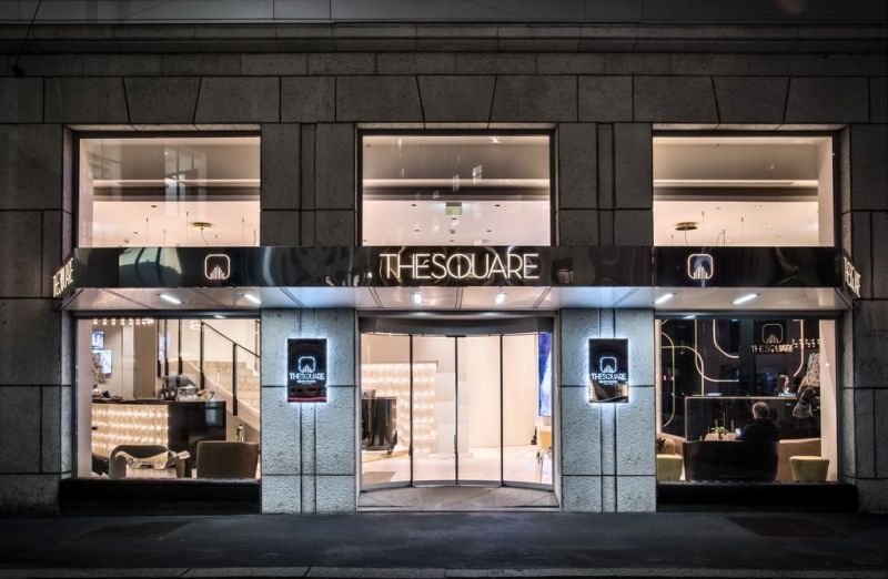 Set in a historical building, The Square Milano Duomo is a 5-minute walk from Milan Cathedral, the Scala Opera House and the Vittorio Emanuele shopping area.