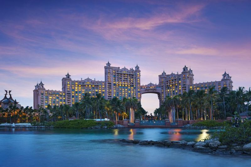 The Royal is the icon of Atlantis featuring the awe-inspiring mythology of the Lost City of Atlantis risen from the sea.